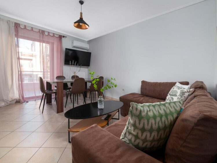 3BA Next to Metro and Athens City Center with Parking & View (R1001)