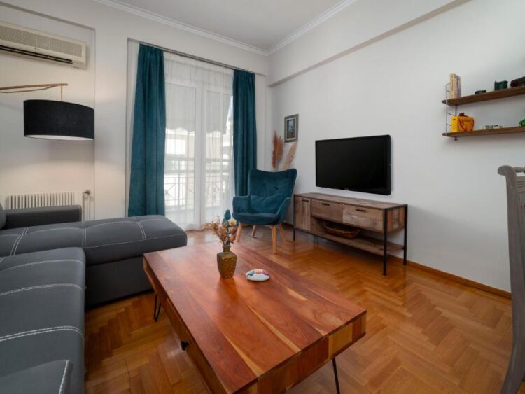 Acropolis Pearl 2BA in the Heart of Athens (R1009)